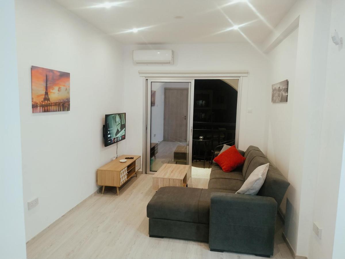 Charming Holiday Retreat Kato Paphos Apt 400M To The Beach المظهر الخارجي الصورة